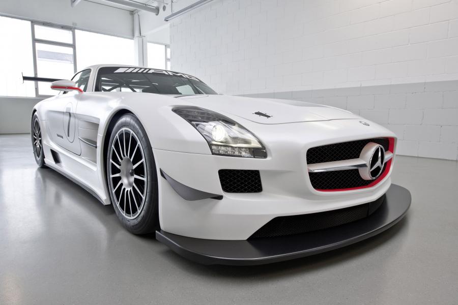  Mercedes-Benz SLS AMG GT3 2010 года  (фото 6 из 47)
